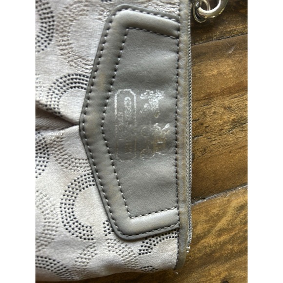 Coach Gray Signature C Wristlet Wallet Silver Monogram Zip Pouch - Picture 2 of 7